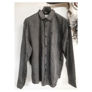 Volcom • Button Down